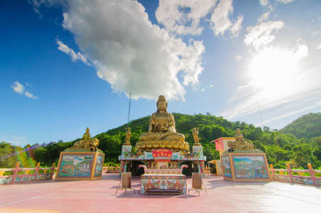 Statue of Guan Yin on His backgroundの写真素材
