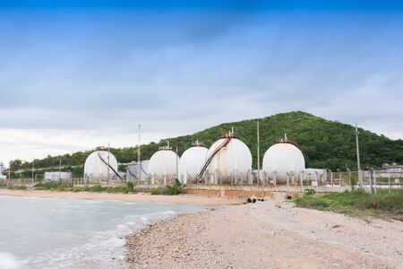LPG gas industrial storage sphere tanks at asia Thailandのeditorial素材