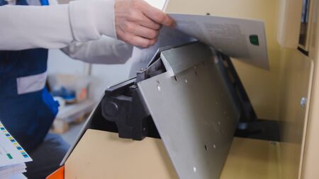 The print operator checks the quality of work