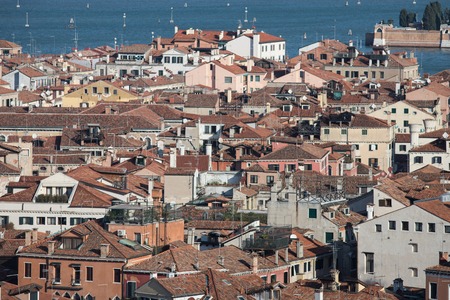 Part of the city located on the shoreの写真素材