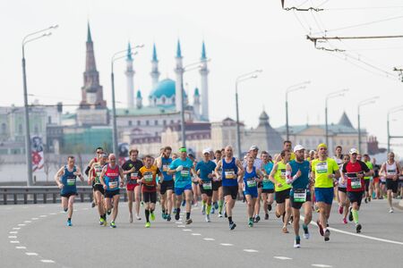 05-05-2019 RUSSIA, KAZAN: Running marathon in the city in daylightのeditorial素材