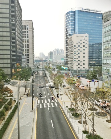 Seoullo 7017 walkway 17 meters above the ground only in South Koreaのeditorial素材
