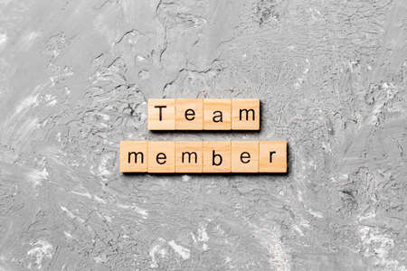 チームワーク チームビルディングの写真素材 イラスト素材 ストックフォトのamanaimages Plus