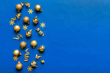 christmas composition. a pattern of christmas balls on colored background. Flat lay, top view New...