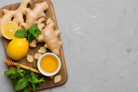 Natural cold and flu home remedies. Natural ingredients for immunity stimulation and viruses...