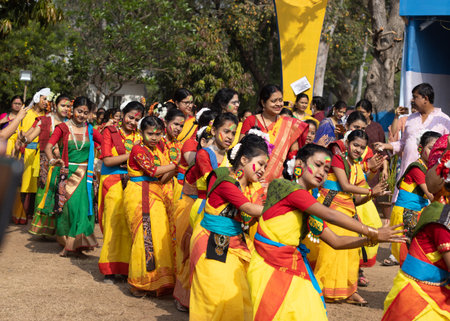 Bolpur, Shantiniketan, West Bengal, India-18th March 2022: number of Indian girls celebrating holiのeditorial素材