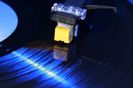 Retro record deck cartridge and stylus