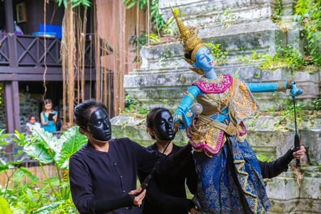 BANGKOK, THAILAND - August 8 :Traditional Thai Khon puppet spectacle at Klong Bang Luang on August 8, 2013 in Bangkok, Thailandのeditorial素材