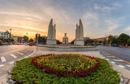 Moment of Democracy monument at Dusk (Bangkok, Thailand)のeditorial素材