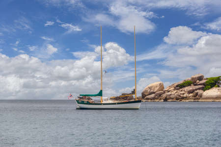 Beautiful landscape of viewpoint in sunny day at Koh Nang Yuan Island, Surat Thani, Thailandの写真素材