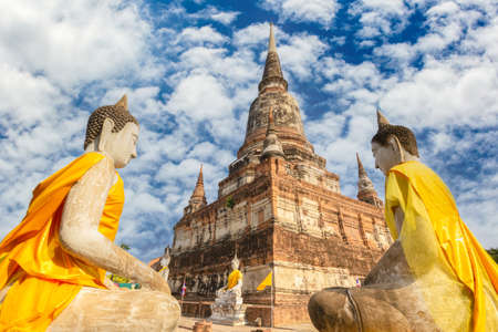 Beautiful pagoda and buddha statue at Wat Yai Chaimongkol temple, Ayutthaya, Thailandの写真素材