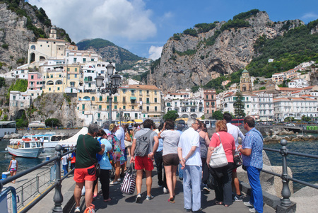 The tourist group have visit summer Amalfyのeditorial素材