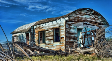 Abanonded tourquoise house in Mojave National Preserveの写真素材
