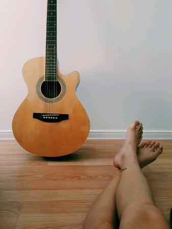 A day with guitarの素材