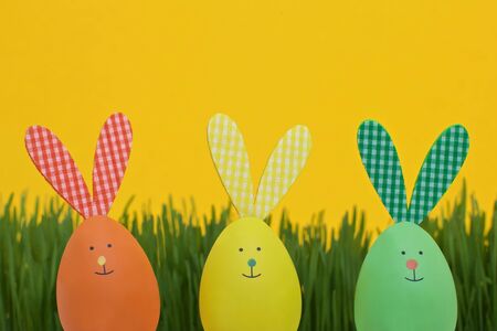 Funny bunnies easter eggsの写真素材