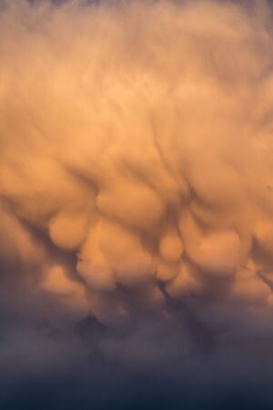 Mammatus clouds over Denver, Coloradoの写真素材