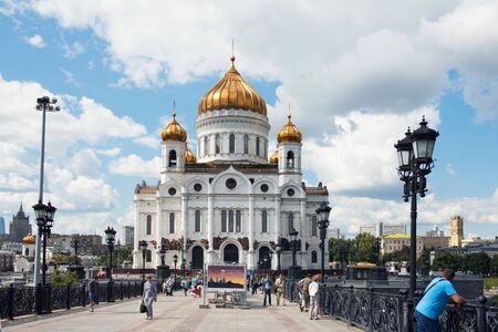 MOSCOW - August 04, 2016: Cathedral of Christ the Saviour. Russia, Moscowのeditorial素材
