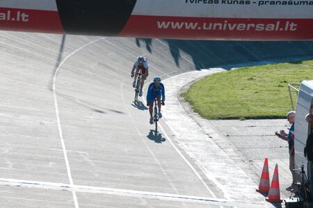 KLAIPEDA, LITHUANIA  26/05/2012: International junior bicycle race Auksines kopos 2012 (Golden Dunes 2012)のeditorial素材