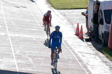 KLAIPEDA, LITHUANIA  26/05/2012: International junior bicycle race Auksines kopos 2012 (Golden Dunes 2012)のeditorial素材