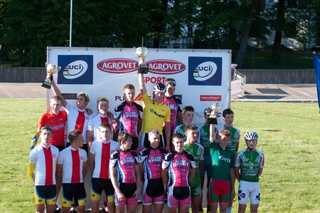 KLAIPEDA, LITHUANIA  26/05/2012: International junior bicycle race Auksines kopos 2012 (Golden Dunes 2012)のeditorial素材
