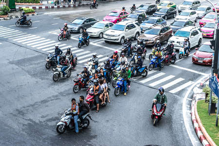 BANGKOK, THAILAND - JANUARY 21, 2016: View on traffic and daily life on January 21, 2016 in Bangkok, Thailand.のeditorial素材