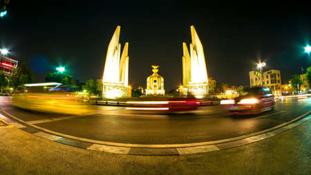 BANGKOK, THAILAND - JANUARY 24: View of the democracy monument in Bangkok on January 24, 2016 in Bangkok, Thailand.のeditorial素材
