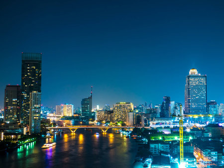 BANGKOK, THAILAND - JANUARY 18, 2016: View on the nightly skyline of the city on January 18, 2016 in Bangkok, Thailand.のeditorial素材