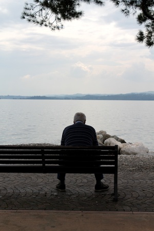 bench on lakeの写真素材