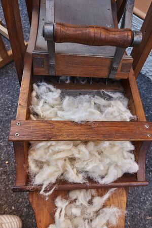 wool cardingの写真素材