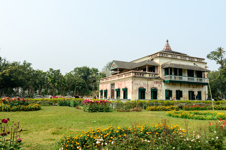 Shilaidaha Kuthi Bari is a place in Kumarkhali Upazila of Kushtia District in Bangladesh. The place is famous for Kuthi Bari; a country house made by Dwarkanath Tagore.のeditorial素材