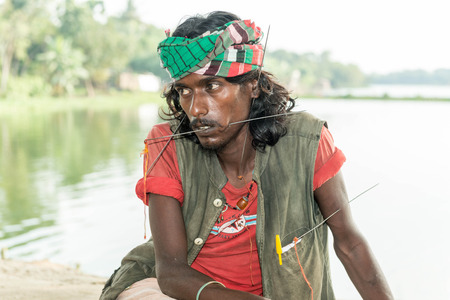 KUSHTIA - OCT 17: Follower of Lalon shai Mazar who came to the Mazar to show their respect to Lalon shai on the occasion of the anniversary of his deathのeditorial素材