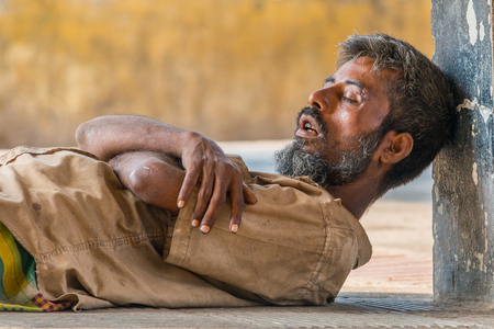 Dhaka, Bangladesh - April 29, 2016: Slum people located  Kamalapur Rail Stationのeditorial素材