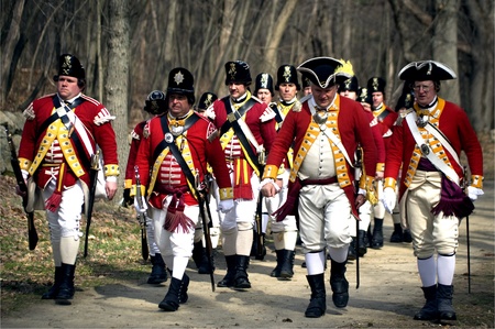 Concord, USA - April 16, 2011: British soldiers on Battle Road in Concord, MA during the Commemorating the Patriot Dayのeditorial素材