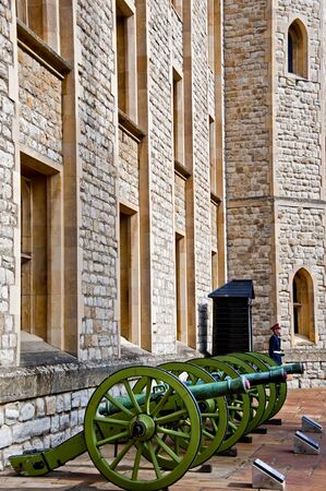 guard at the Jewel House in the Tower of London.のeditorial素材