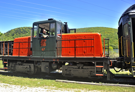 Old locomotive makes its way on the Berkshire Scenic Railroad.のeditorial素材
