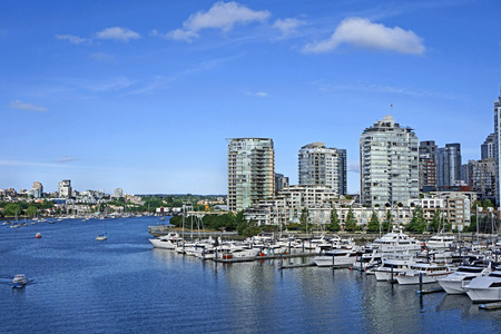 Vancouver waterfront with apartment buildings, 2015のeditorial素材