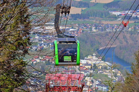 The Grï¿½nberg cable car leads to the Gmundner Hausberg Grï¿½nberg. It was founded in 1957. It was renewed in 2014.のeditorial素材