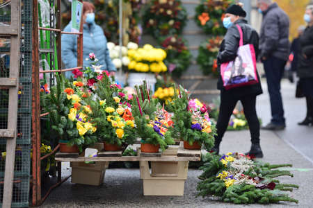 Sale of flower bouquets for graves at the Vienna Central Cemetery; Austria; Europeのeditorial素材