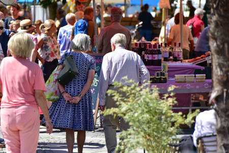 Weekly green market in Gmunden, Upper Austria; Austria, Europeの写真素材