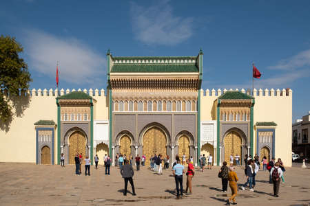Royal palace Dar el Makhzen, Lots of tourists come to see the golden gates in Fez, Moroccoのeditorial素材