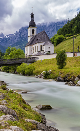 the village of Ramsau in the Berchtesgaden regionの写真素材
