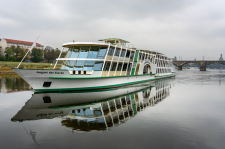 Shipping on the Elbeのeditorial素材