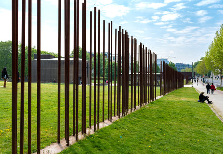 Rusty iron bars at the Berlin Wall Memorialのeditorial素材