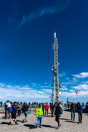 Viewing platform with tourists on the Zugspitze, Bavaria, Germany, Europeのeditorial素材