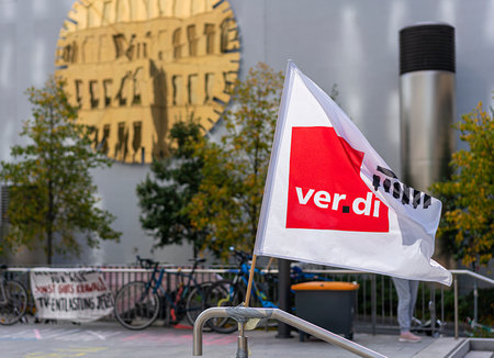 Strike by the Verdi trade unionists at the Berlin Chariteのeditorial素材
