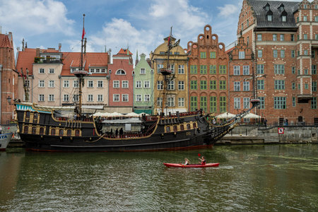 the Old Town and other landmarks in Gdansk, Polandのeditorial素材