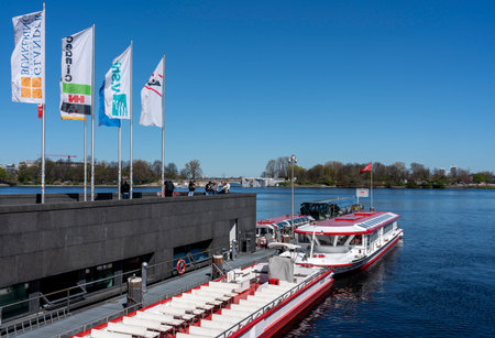 Alster steamer at Jungfernstieg on the Binnenalster, Hamburgのeditorial素材