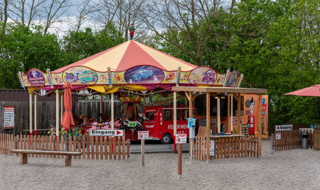 Market stalls and sales booths on the premises of the Spargelhof in Klaistow, Brandenburg,のeditorial素材