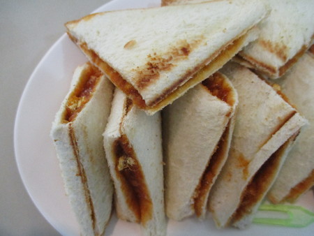 Shredded pork sandwich with chilli and mayonnaise.の写真素材