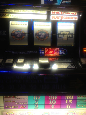 Casino Slot Machine Three Symbols Old Style Slot Machine Big Winの写真素材